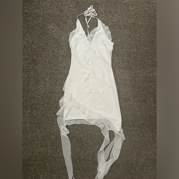 HEIRESS WHITE ASYMMETRIC RUFFLE DRESS - Picture 2 of 6